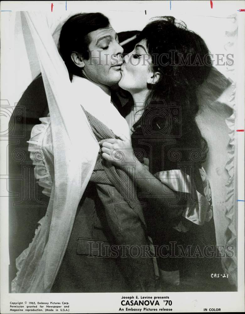 1965 Press Photo Actors Marcello Mastroianni &amp; Moira Orfei in &quot;Casanova &#39;70&quot;- Historic Images