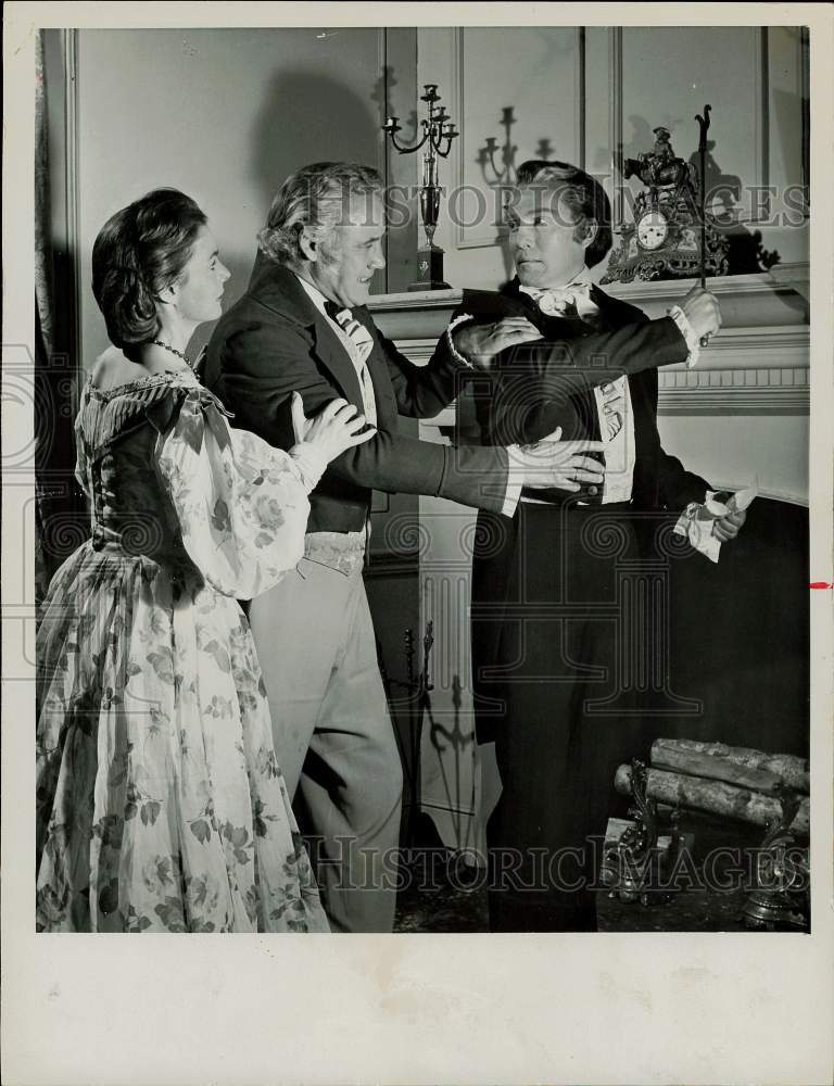 1958 Press Photo Actor Hurd Hatfield &amp; Co-Stars - hpp23413- Historic Images