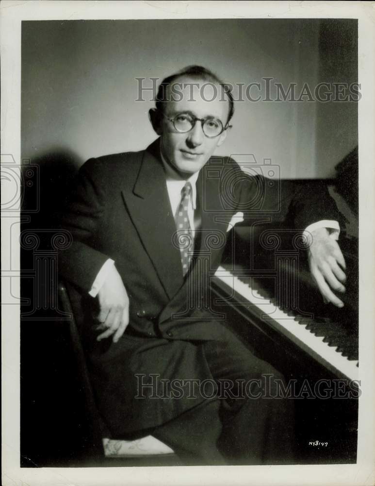 1958 Press Photo Clifford Curzon, English Pianist - hpp23640- Historic Images