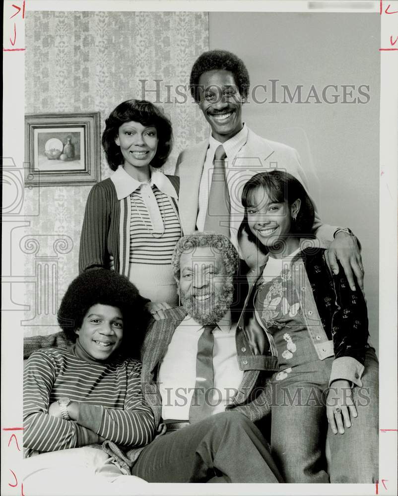 1975 Press Photo Actor Whitman Mayo &amp; Cast Members of &quot;Grady&quot; on NBC-TV- Historic Images