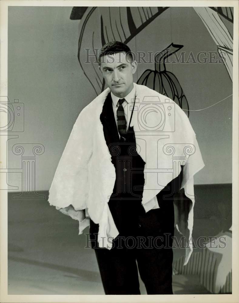 1962 Press Photo Dr. Albert R. Hibbs, TV Actor - hpp24390- Historic Images