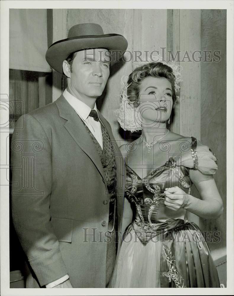 1958 Press Photo Actress Carole Mathews &amp; Male Co-Star - hpp24622- Historic Images