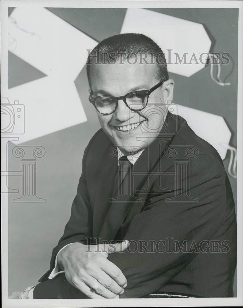 1962 Press Photo Bill Cullen, Star of &quot;The Price Is Right&quot; on NBC-TV - hpp24787- Historic Images