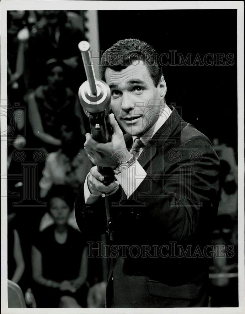 1964 Press Photo Les Crane, Star of &quot;Les Crane Show&quot; on ABC-TV - hpp24793- Historic Images