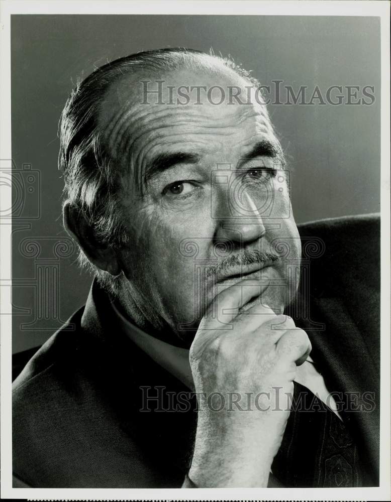 1970 Press Photo Actor Broderick Crawford on &quot;The Interns&quot; - hpp25016- Historic Images