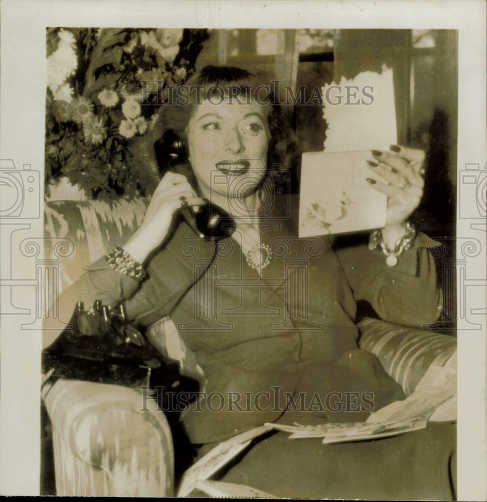 1947 Press Photo Actress Greer Garson Recuperates in Beverly, Massachusetts- Historic Images