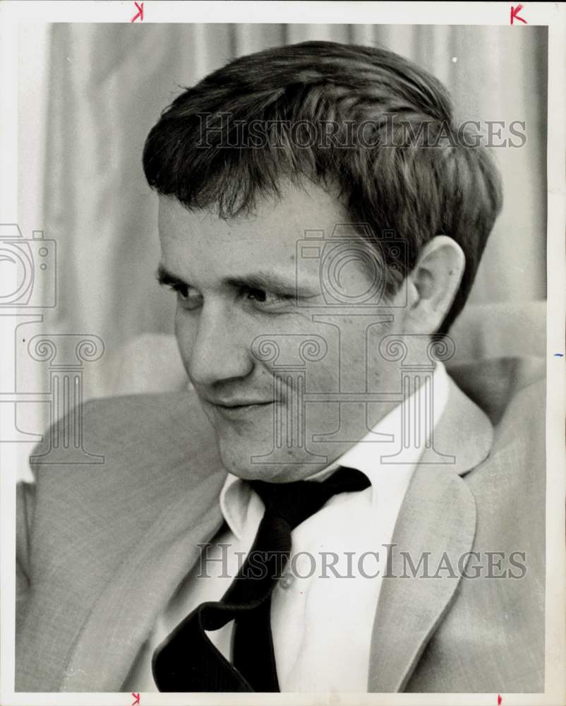 1968 Press Photo Entertainer Roger Miller interviewed in Houston - hpp26055- Historic Images