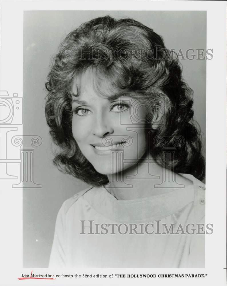 Press Photo Lee Meriwether, co-host of &quot;The Hollywood Christmas Parade.&quot;- Historic Images