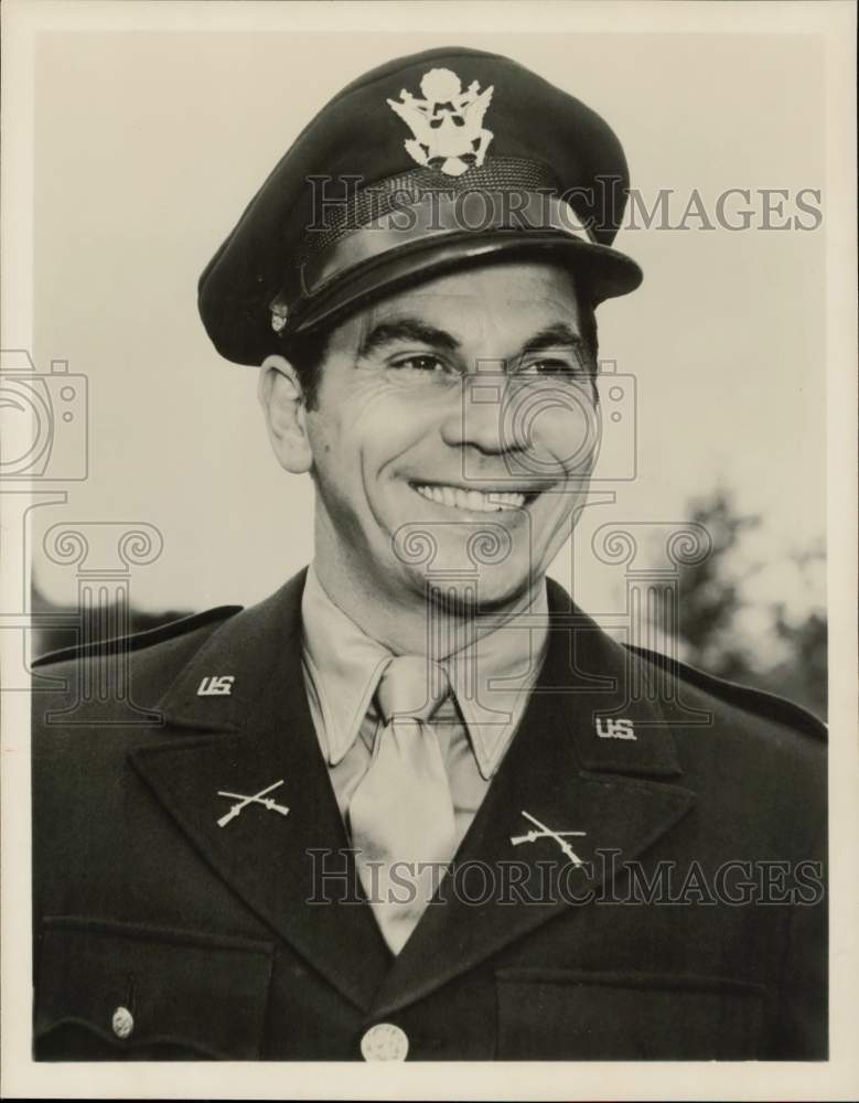 1957 Press Photo Actor Ron Randell in United States Military Uniform - hpp26335- Historic Images