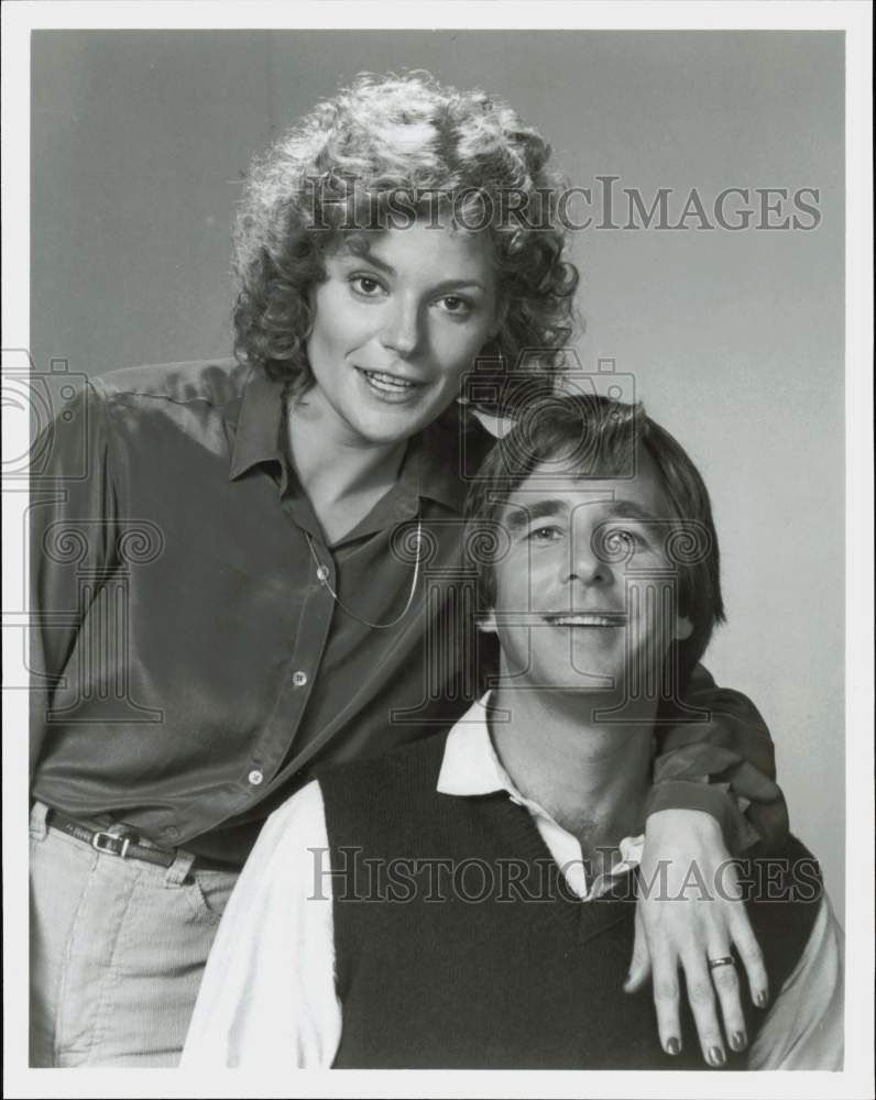 Press Photo Helen Shaver and Beau Bridges in NBC-TV&#39;s &quot;United States&quot;- Historic Images