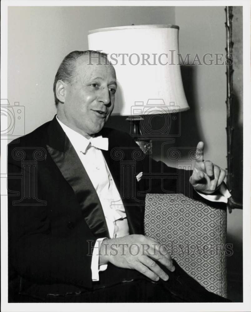 1964 Press Photo Harpist Nicanor Zabaleta - hpp26785- Historic Images