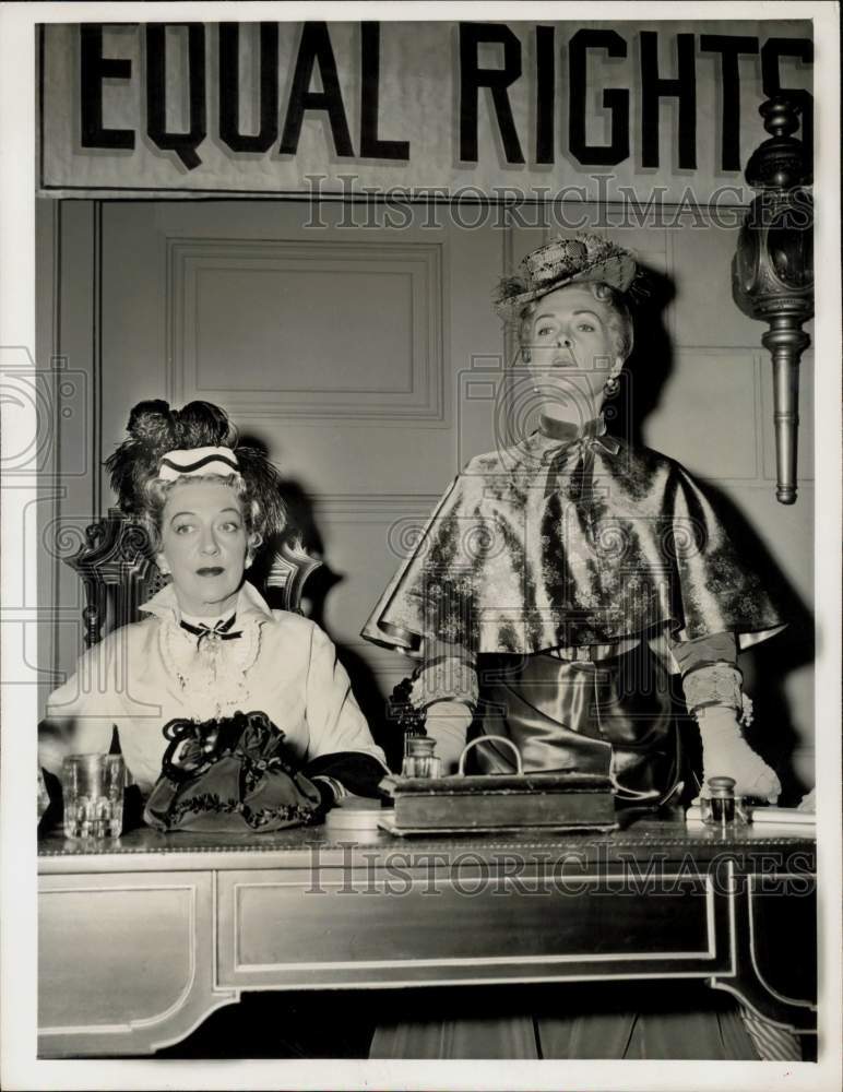 1956 Press Photo Laura La Plante, Aileen Pringle on &quot;Telephone Time&quot; TV Show- Historic Images