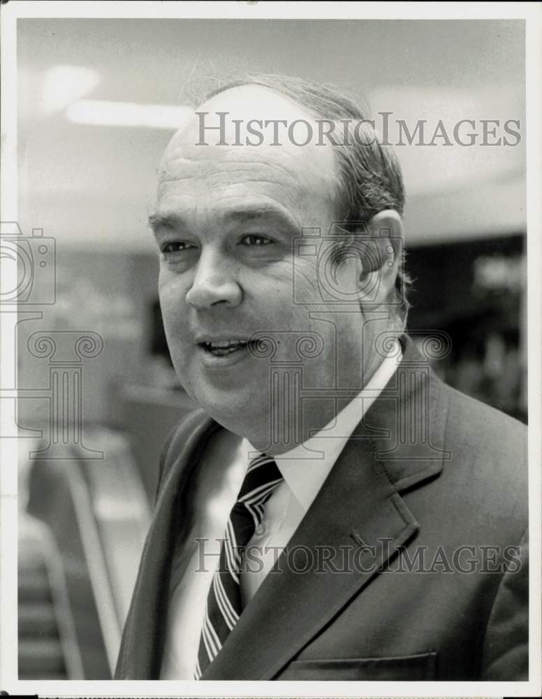 1982 Press Photo Charles Kuralt in CBS Reports: &quot;After The Dream Comes True&quot;- Historic Images