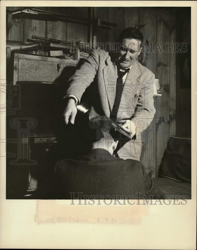 1956 Press Photo Mickey Spillane &amp; Ernie Ford on &quot;The Ford Show&quot; on NBC-TV- Historic Images