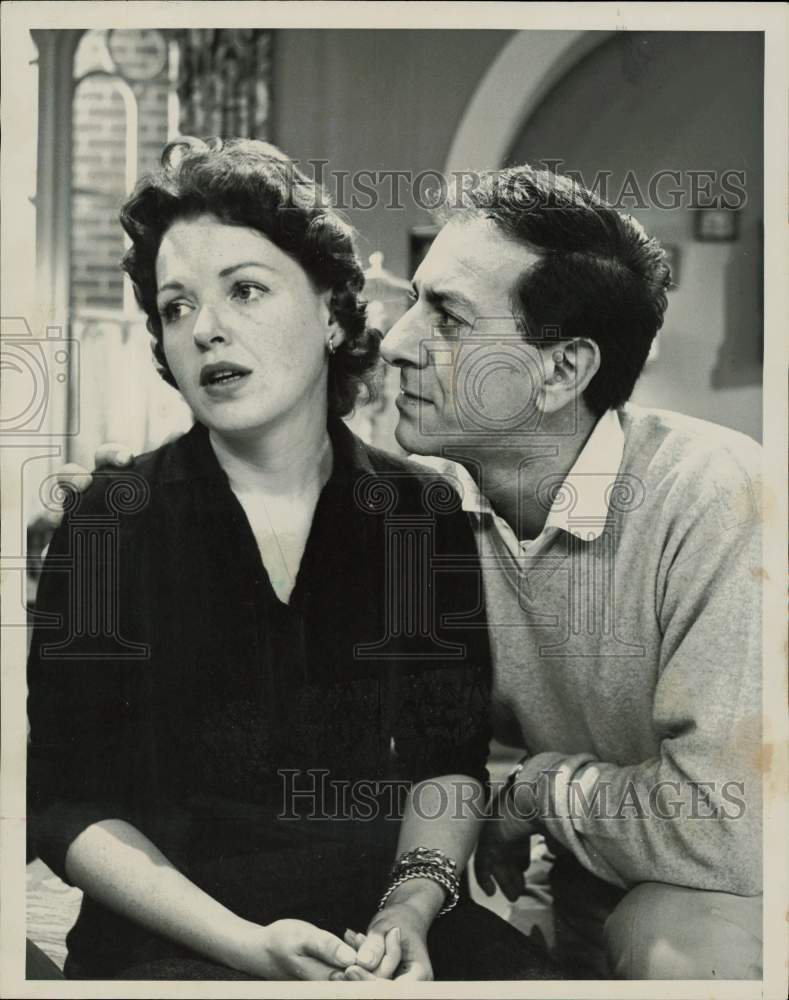 1955 Press Photo Actors Kathleen Maguire &amp; Jack Klugman - hpp28106- Historic Images