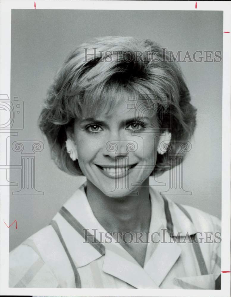 1987 Press Photo Actress Cindy Pickett in "Call To Glory" TV Series - hpp28193- Historic Images