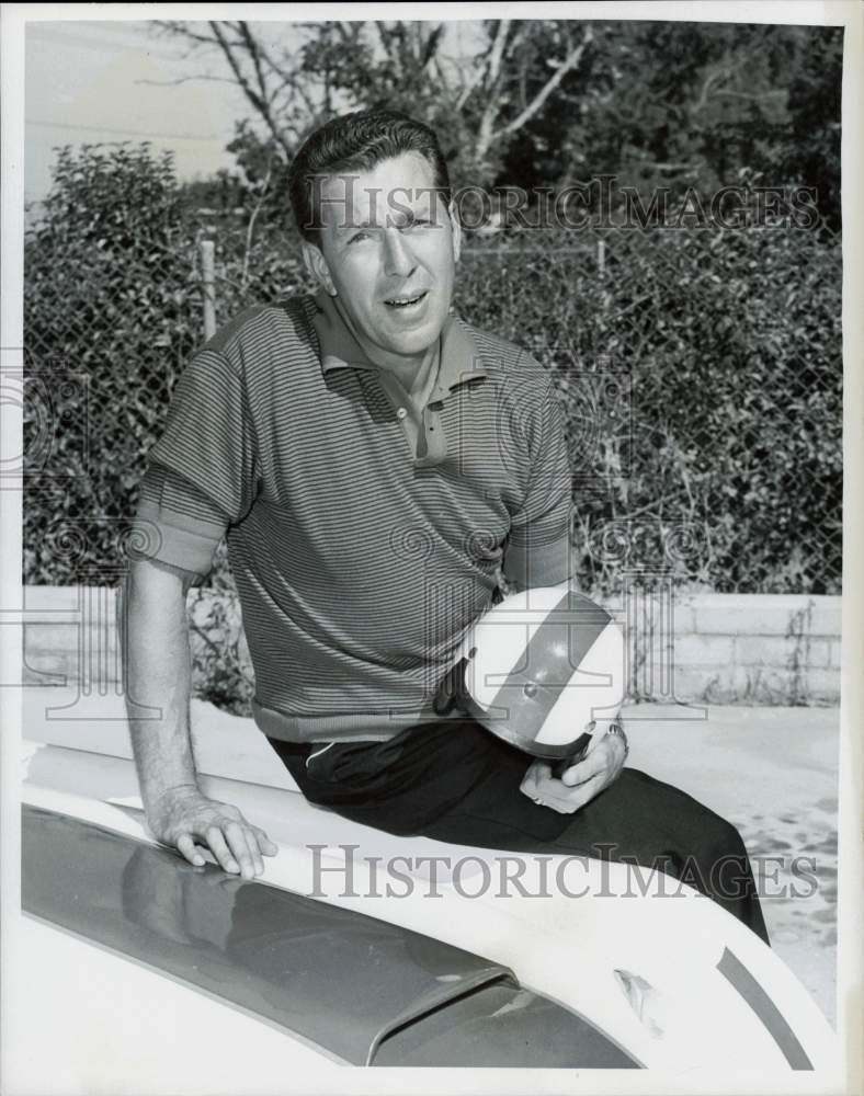 1959 Press Photo TV Host Bill Leyden - hpp28246- Historic Images