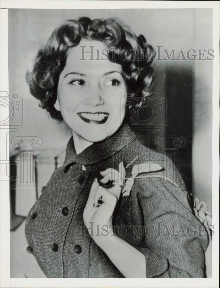 1955 Press Photo Actress Lola Dewitt Stewart - hpp28334- Historic Images