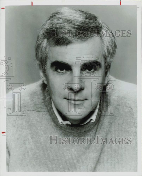 1984 Press Photo John Merrow, Host of 