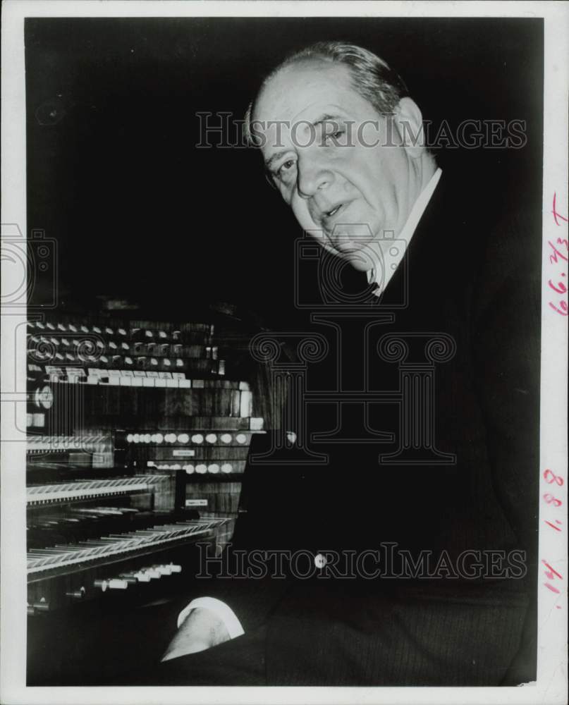 1978 Press Photo Organist Michael Schneider - hpp29037- Historic Images