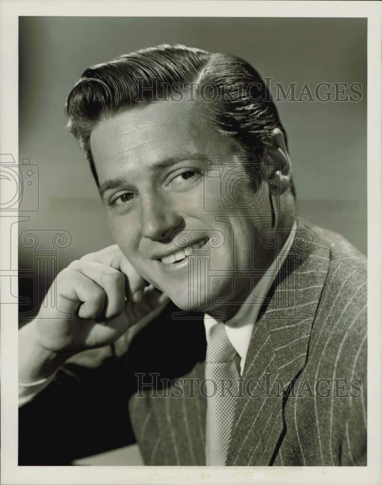 1956 Press Photo Singer-Actor Gordon MacRae - hpp29132- Historic Images