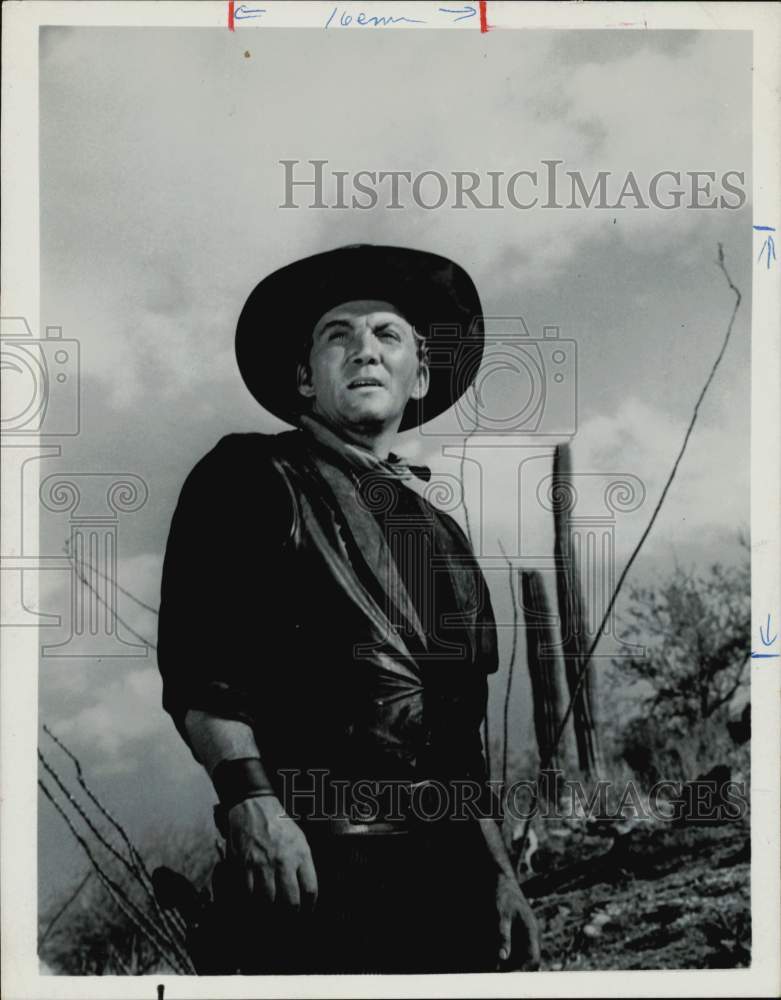 1968 Press Photo Actor Cameron Mitchell on &quot;The High Chaparral&quot; TV Series- Historic Images