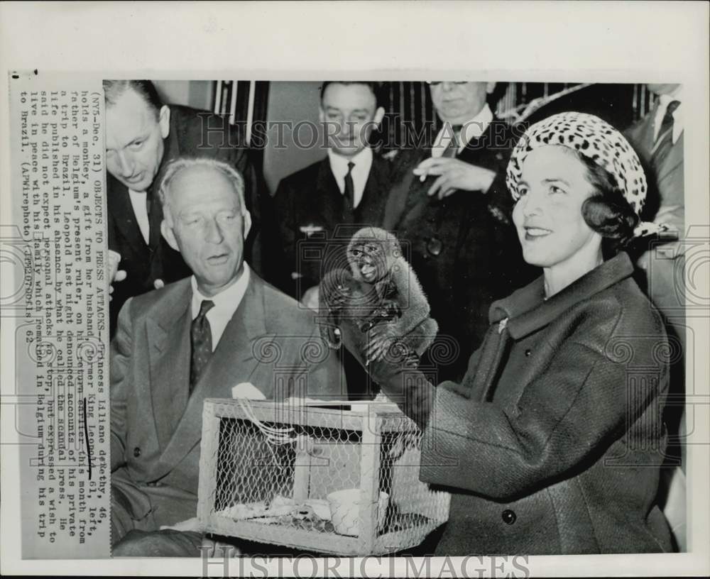 1962 Press Photo Princess Liliane deRethy &amp; King Leopold with Pet Monkey- Historic Images