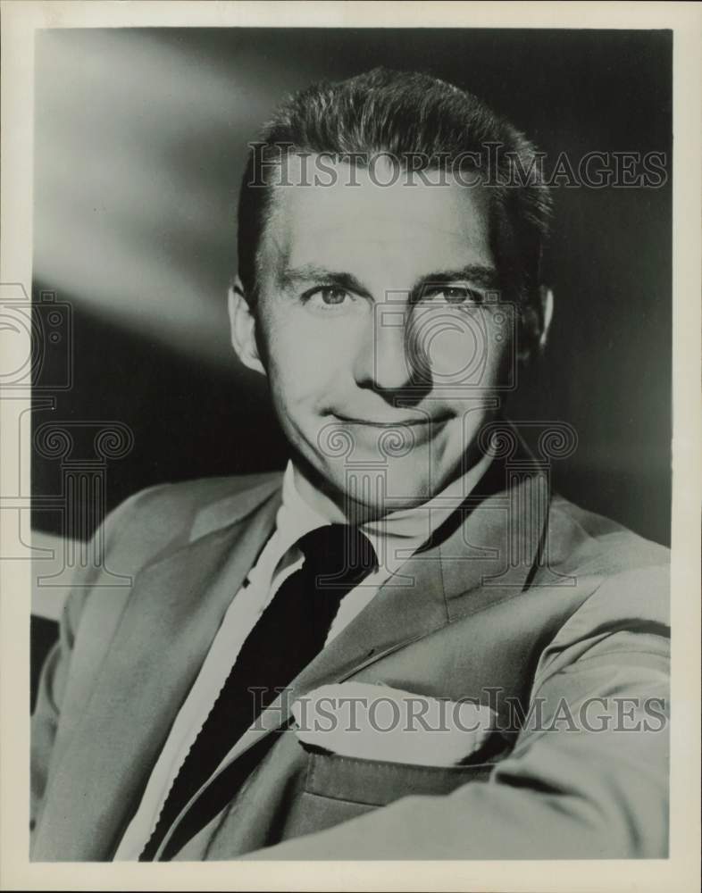 1956 Press Photo Actor David Wayne, CBS-TV - hpp29993- Historic Images