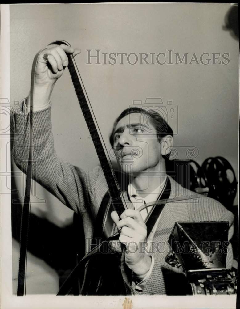 1949 Press Photo &quot;Seeds of Destiny&quot; Director Dave Miller in Hollywood- Historic Images