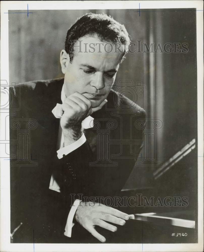 1967 Press Photo Pianist Julius Katchen - hpp30647- Historic Images