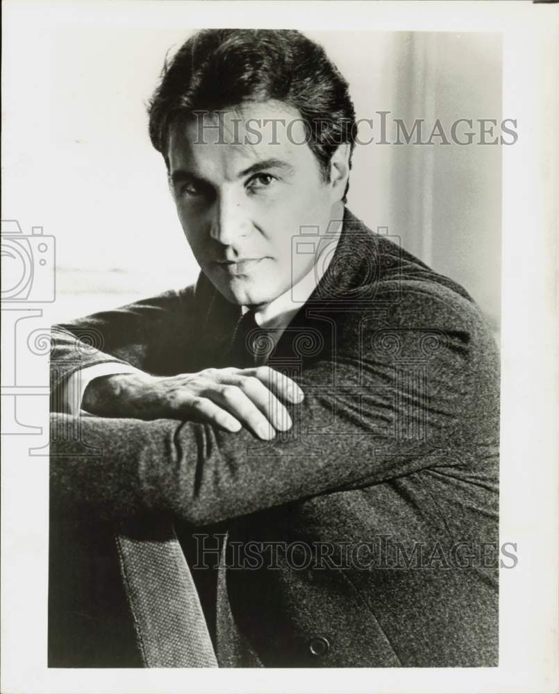 1985 Press Photo Ron Leal, New York Fashion Designer - hpp30674- Historic Images