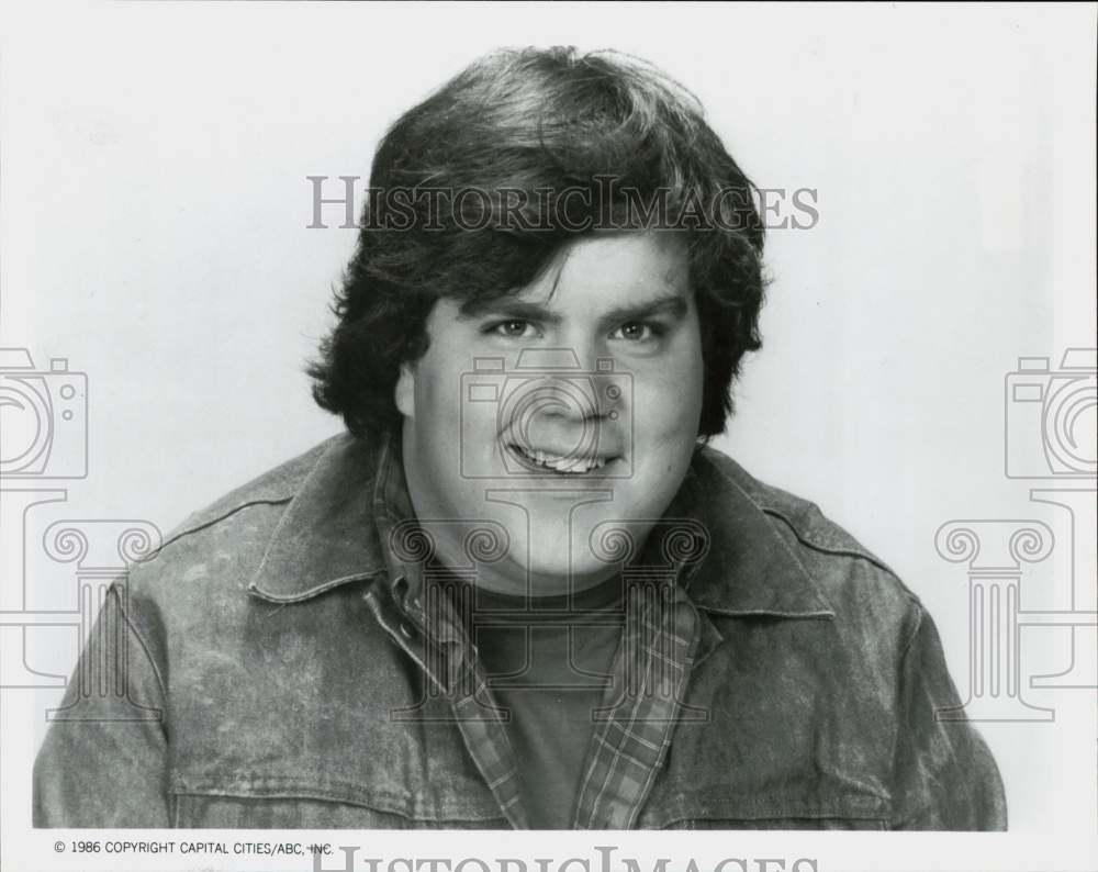 1986 Press Photo Actor Daniel J. Schneider in &quot;Head Of The Class&quot; - hpp31209- Historic Images