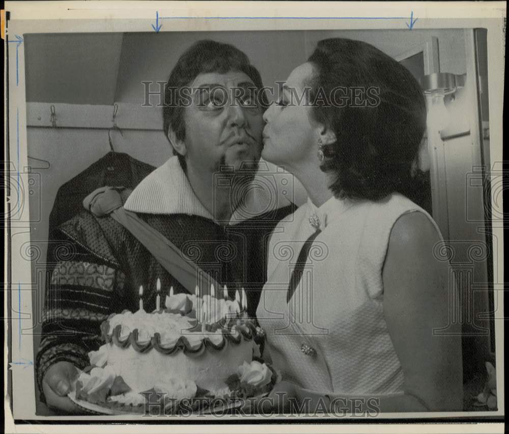 1968 Press Photo Opera Singer Robert Merrill &amp; Marguerite Piazza on His Birthday- Historic Images