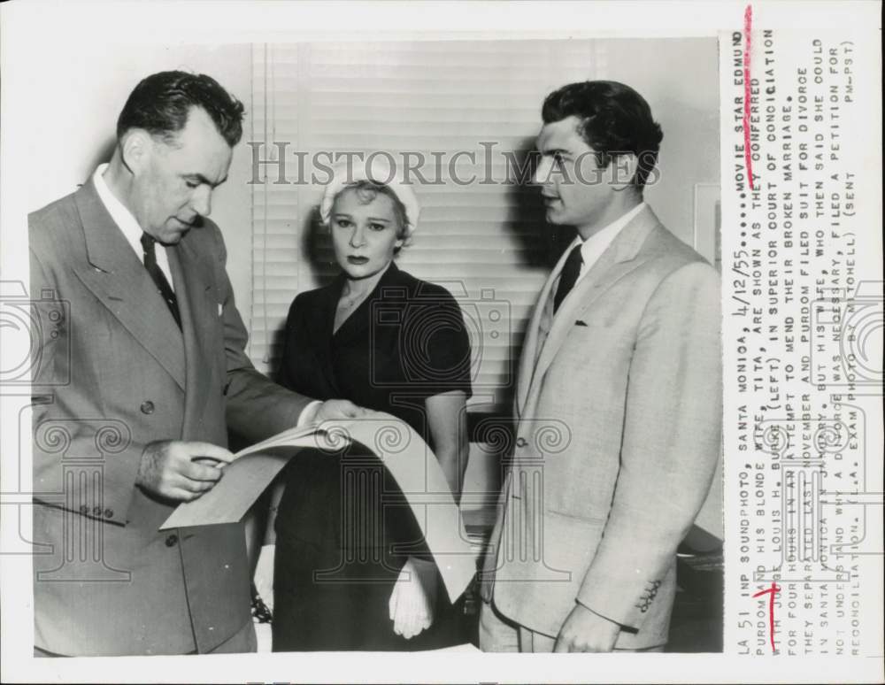 1955 Press Photo Actor Edmond Purdom &amp; Wife Tita with Judge in Divorce Court- Historic Images