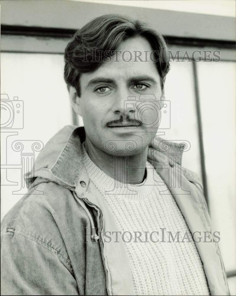 1985 Press Photo Actor Duncan Regehr in &quot;My Wicked, Wicked Ways&quot; - hpp31691- Historic Images