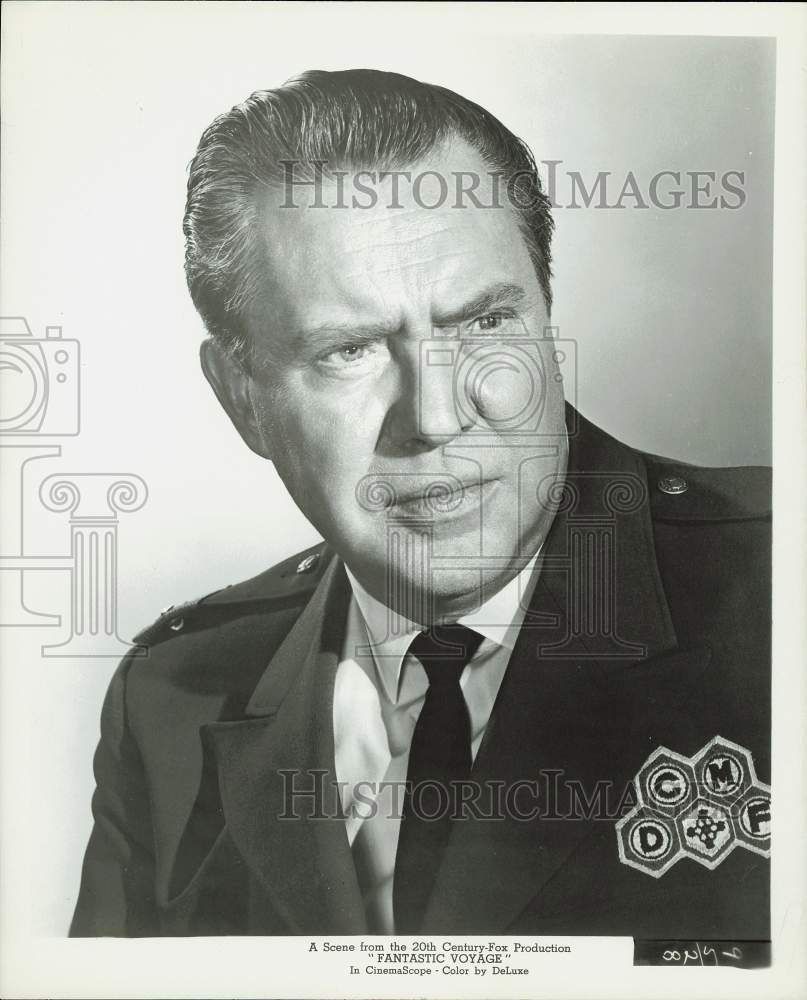 Press Photo Actor Edmond O&#39;Brien in &quot;Fantastic Voyage&quot; - hpp31744- Historic Images