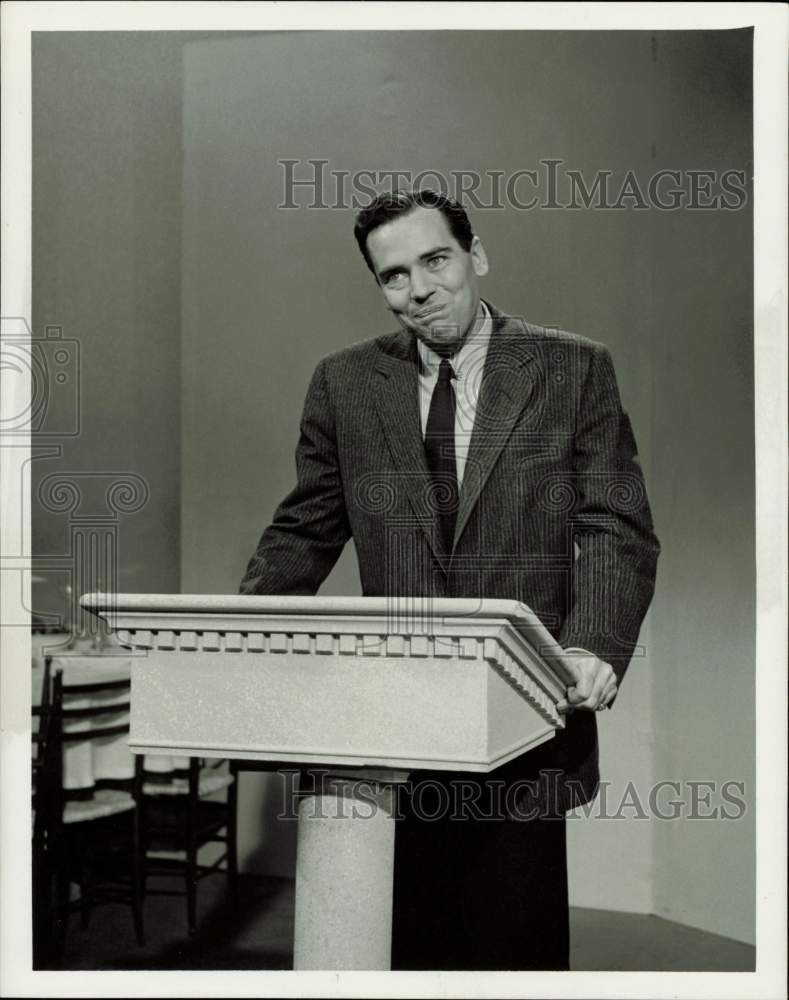 1957 Press Photo Actor Ted Reid on &quot;Dinah Shore Chevy Show&quot; - hpp31987- Historic Images