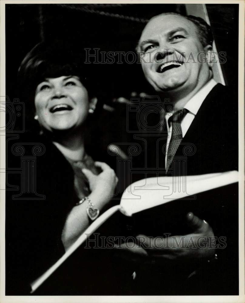 1964 Press Photo Soprano Elinor Ross &amp; Tenor Jon Vickers - hpp32012- Historic Images