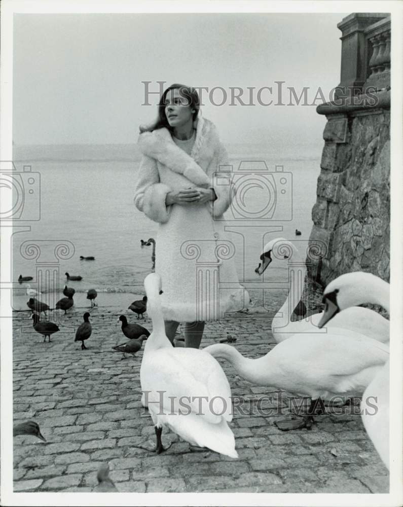 Press Photo Actress Joan Hackett in &quot;The Assignment&quot; - hpp32143- Historic Images