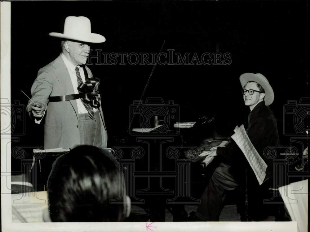 1949 Press Photo Sir Thomas Beecham, British Symphony Conductor, with Pianist- Historic Images