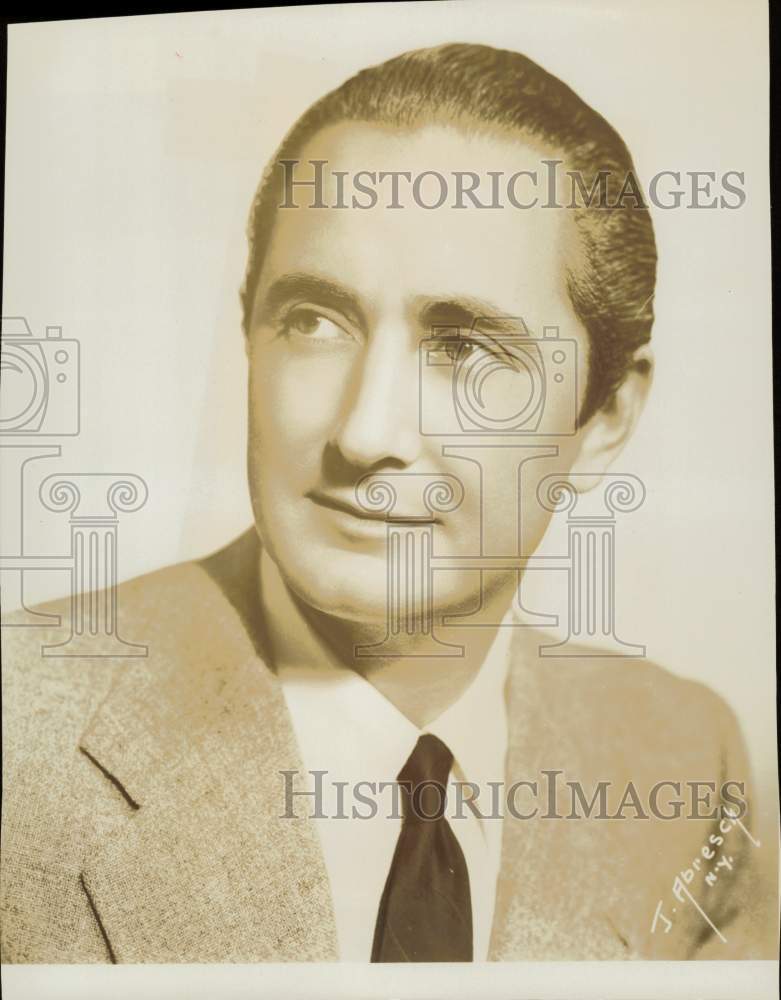 1957 Press Photo Tenor Nino Martini - hpp32589- Historic Images