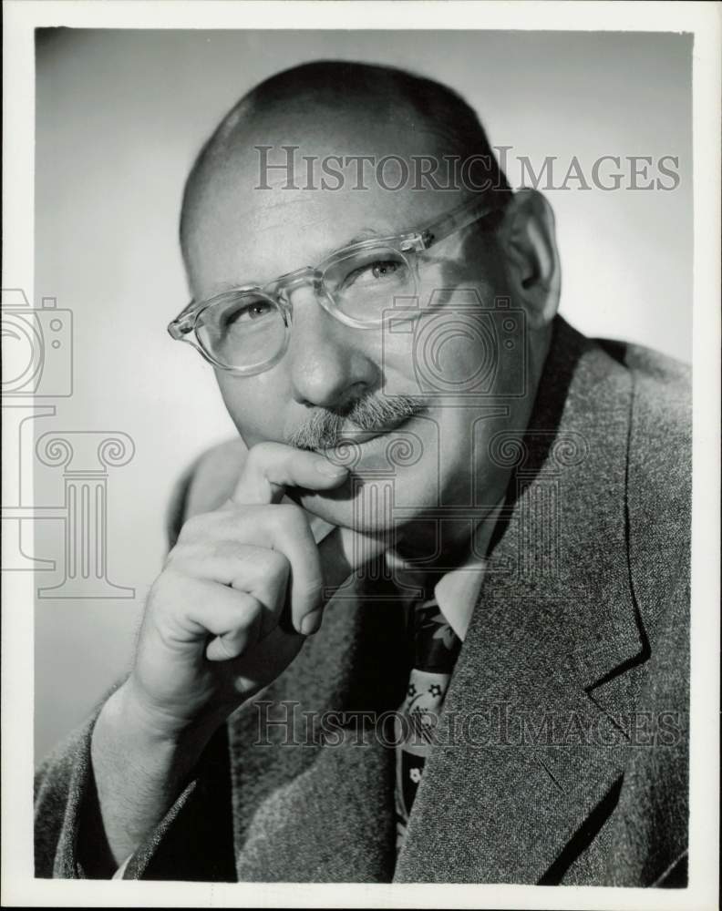 1956 Press Photo Carlton E. Morse, Star of &quot;One Man&#39;s Family&quot; on NBC Radio- Historic Images