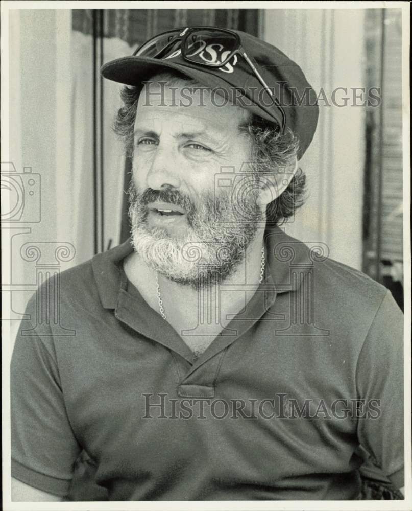 1984 Press Photo Jerry London, Director of &quot;Ellis Island&quot; Miniseries - hpp32710- Historic Images