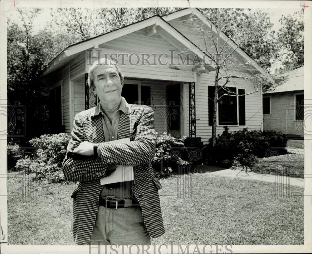 1978 Press Photo Texas Author William Goyen at Childhood Home in the Heights- Historic Images