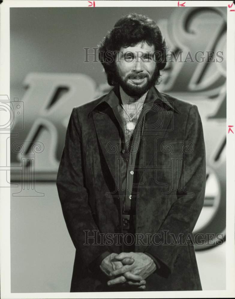 Press Photo Singer Eddie Rabbitt on &quot;The Eddie Rabbitt Show&quot; - hpp33118- Historic Images