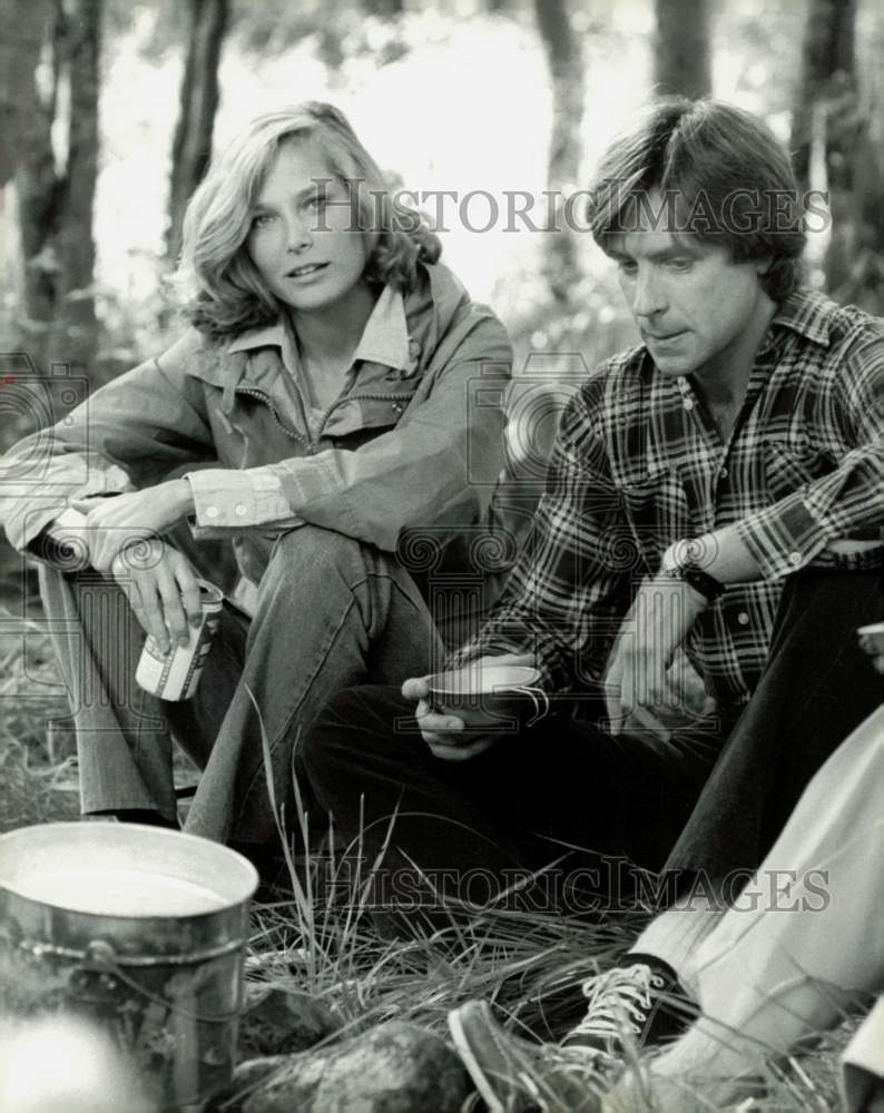 1982 Press Photo Deborah Raffin and Joel Higgins in "Hell and High Water"- Historic Images