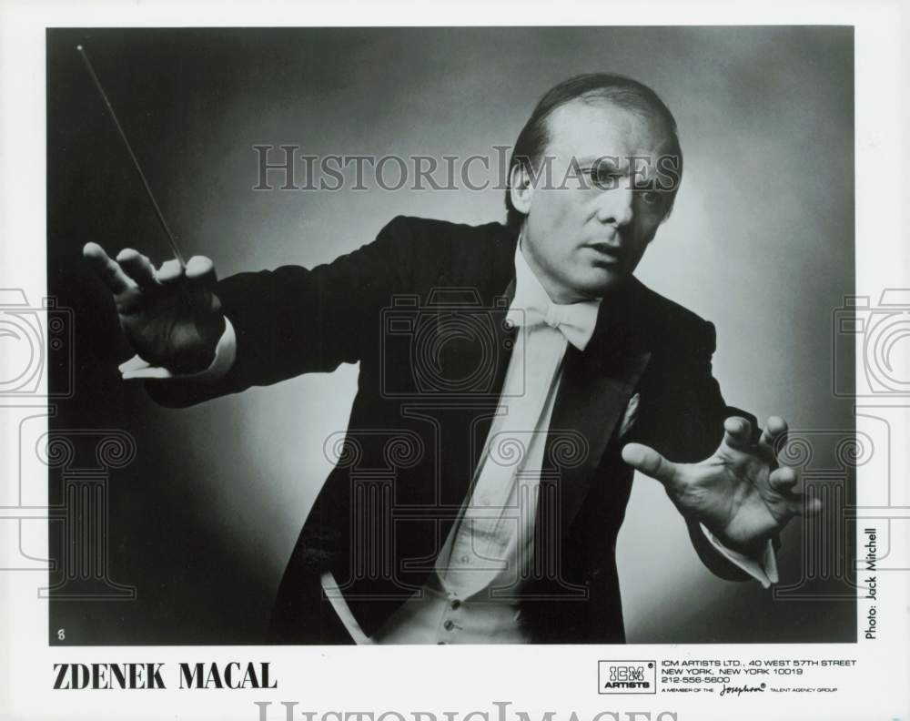 1993 Press Photo Conductor Zdenek Macal - hpp34044- Historic Images