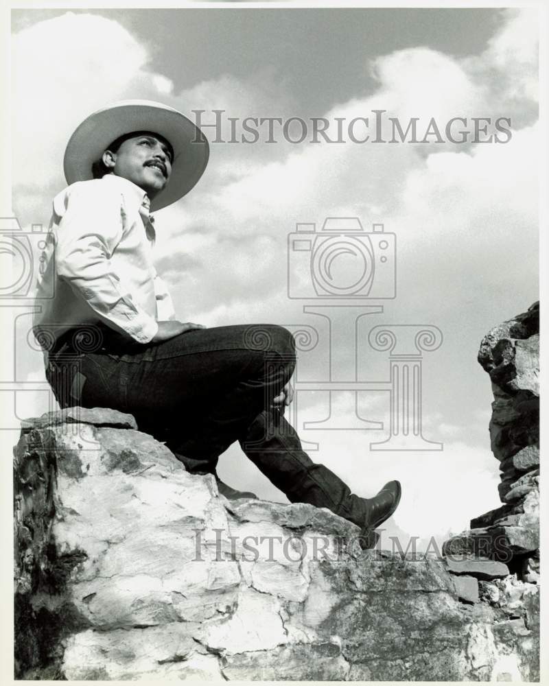 Press Photo Emilio Navaira - hpp34198- Historic Images