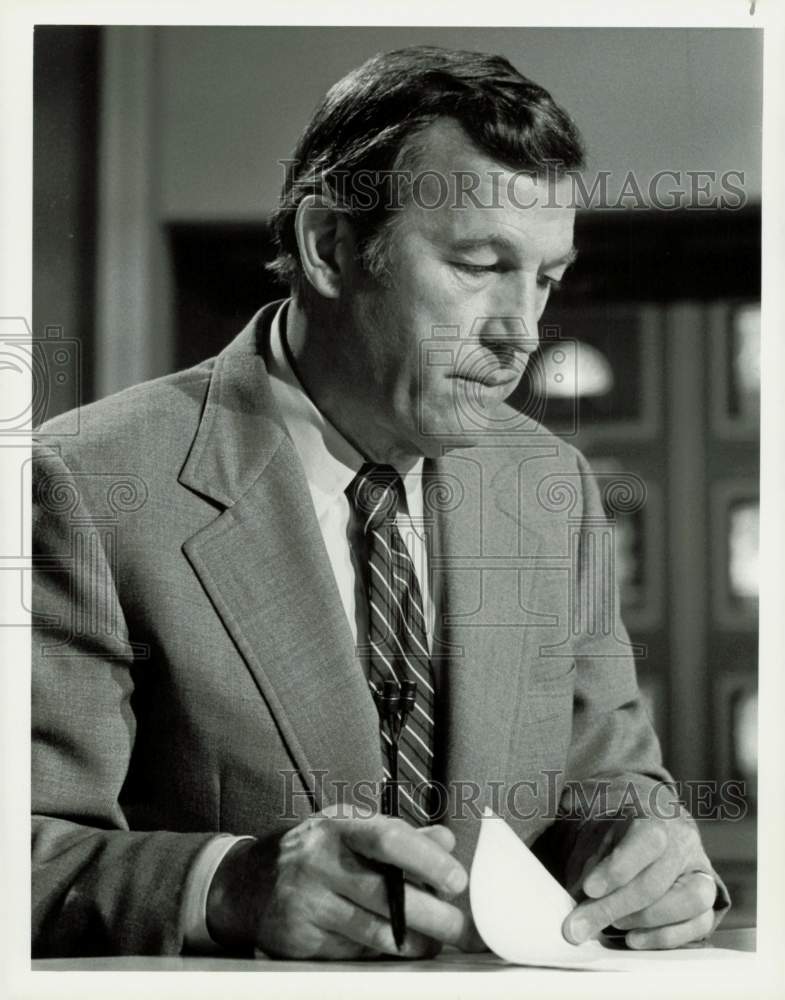 1982 Press Photo NBC News Correspondent Roger Mudd - hpp34540- Historic Images