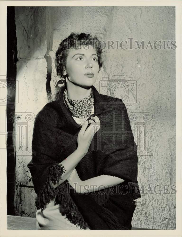 Press Photo Actress Narda Onyx on &quot;Telephone Time&quot; - &quot;Passport to Life&quot;- Historic Images